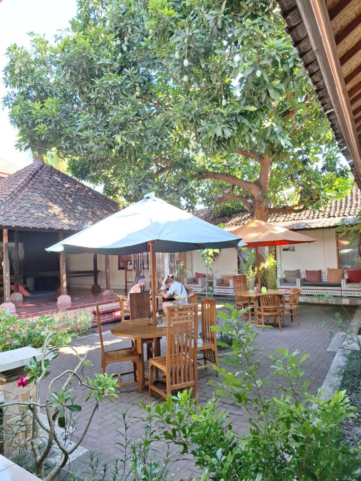 Griya Nusa Batununggul Esterno foto